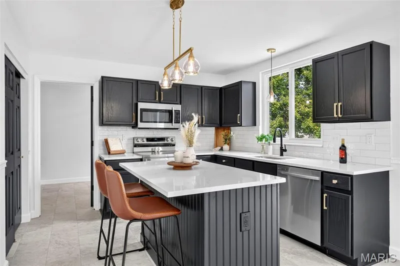 168 Abington Drive, St Peters, MO 63376 — listing photo 2 of 42