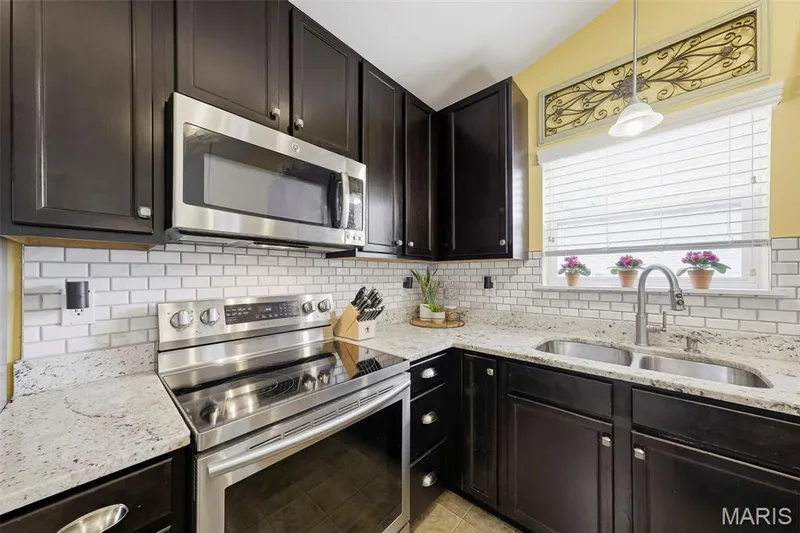 279 Sonnet Circle, Wentzville, MO 63385 — listing photo 27 of 50