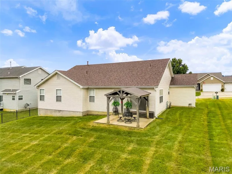 279 Sonnet Circle, Wentzville, MO 63385 — listing photo 37 of 50