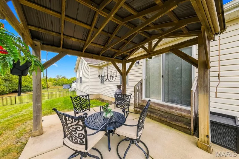 279 Sonnet Circle, Wentzville, MO 63385 — listing photo 39 of 50