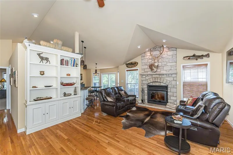 10495 Walnut Lane, Foristell, MO 63348 — listing photo 9 of 84