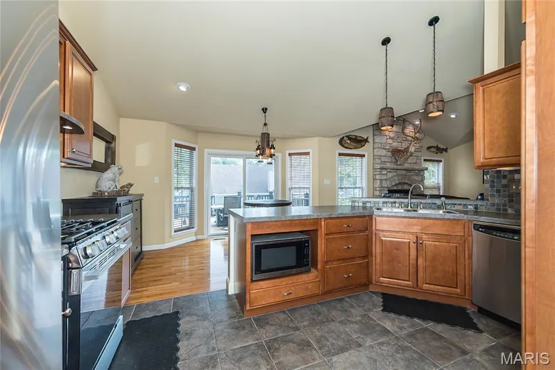 10495 Walnut Lane, Foristell, MO 63348 — listing photo 17 of 84