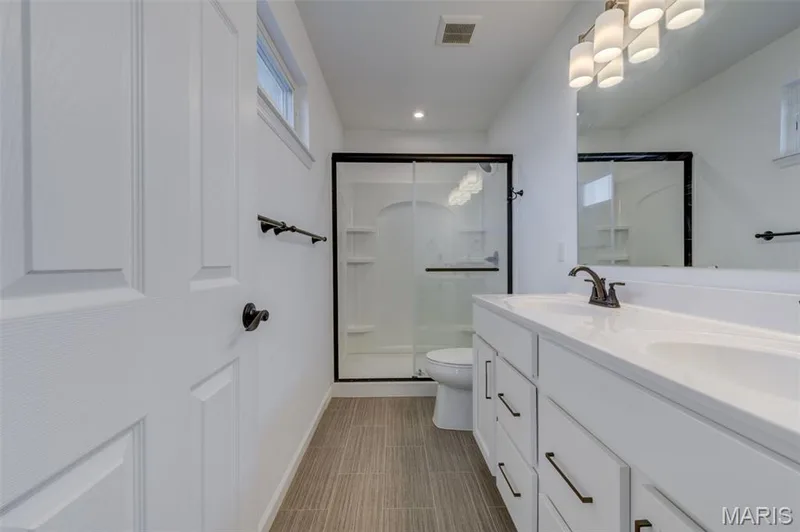 Primary Bathroom with Transom Window — 337 Dalriada Boulevard, O'Fallon, MO 63368