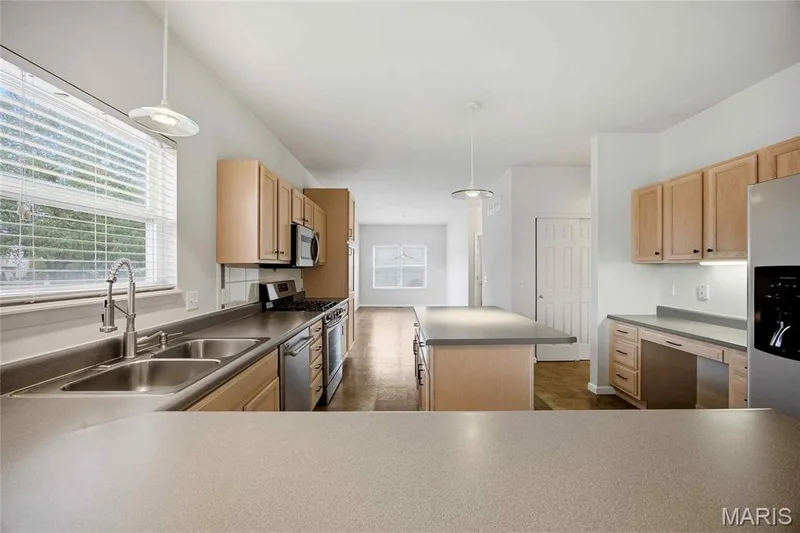 1435 Soaring Eagle Drive, O'Fallon, MO 63366 — listing photo 9 of 34