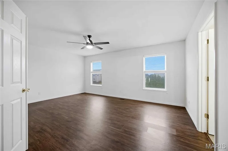 1435 Soaring Eagle Drive, O'Fallon, MO 63366 — listing photo 17 of 34