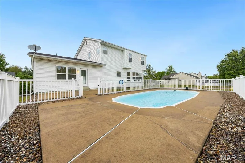 1435 Soaring Eagle Drive, O'Fallon, MO 63366 — listing photo 27 of 34