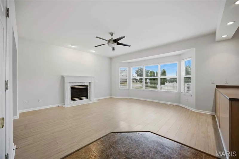 1435 Soaring Eagle Drive, O'Fallon, MO 63366 — listing photo 7 of 34