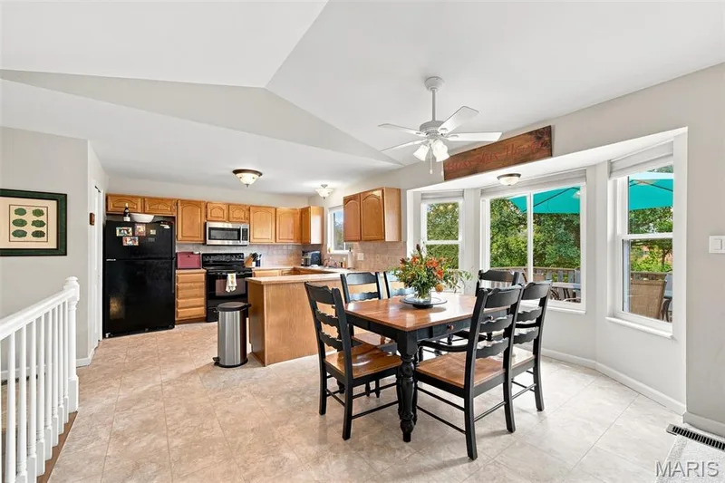 eat in kitchen — 16337 Centerpointe Drive, Grover, MO 63040