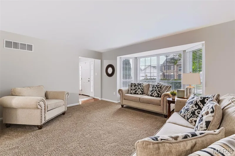 so much natural light in this home! — 209 Harbour Pointe Drive, Grover, MO 63040