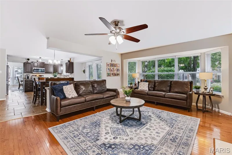 Lots of light here! — 209 Harbour Pointe Drive, Grover, MO 63040