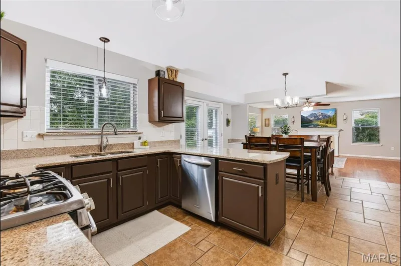 209 Harbour Pointe Drive, Grover, MO 63040 — listing photo 17 of 43