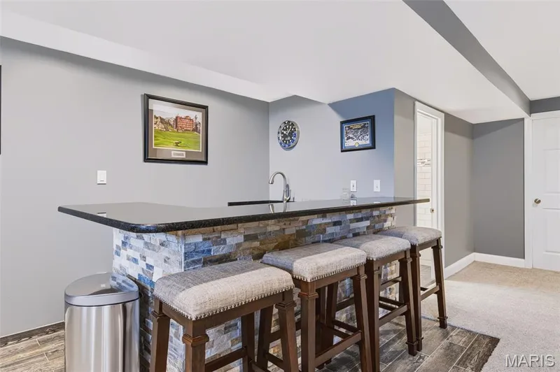 more bar — 209 Harbour Pointe Drive, Grover, MO 63040
