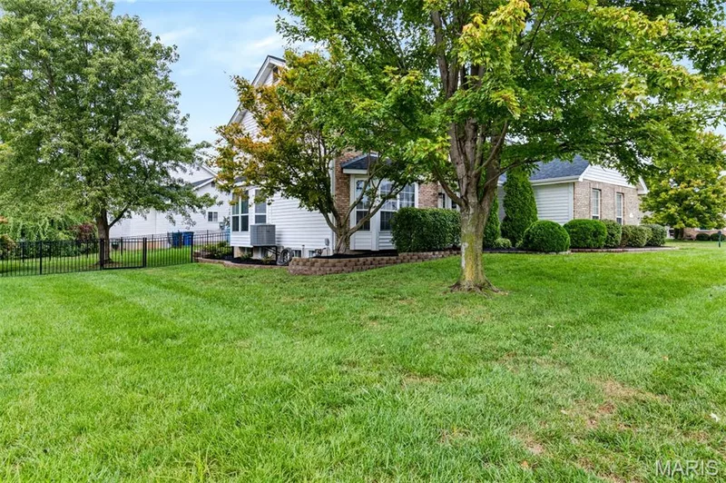 209 Harbour Pointe Drive, Grover, MO 63040 — listing photo 39 of 43