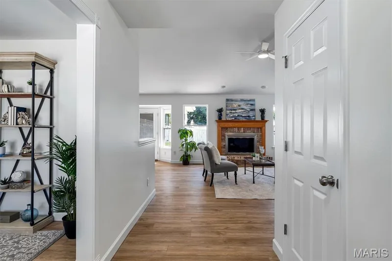 104 Coppersmith Court, St Charles, MO 63301 — listing photo 5 of 54