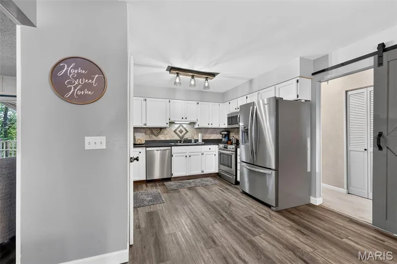 14 Cedarview Court, St Charles, MO 63303 — listing photo 9 of 49