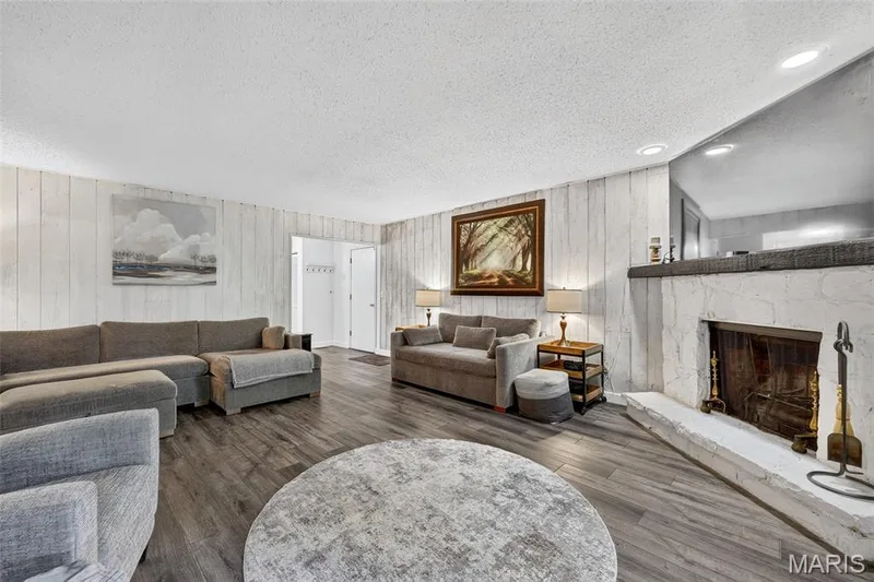 14 Cedarview Court, St Charles, MO 63303 — listing photo 10 of 49