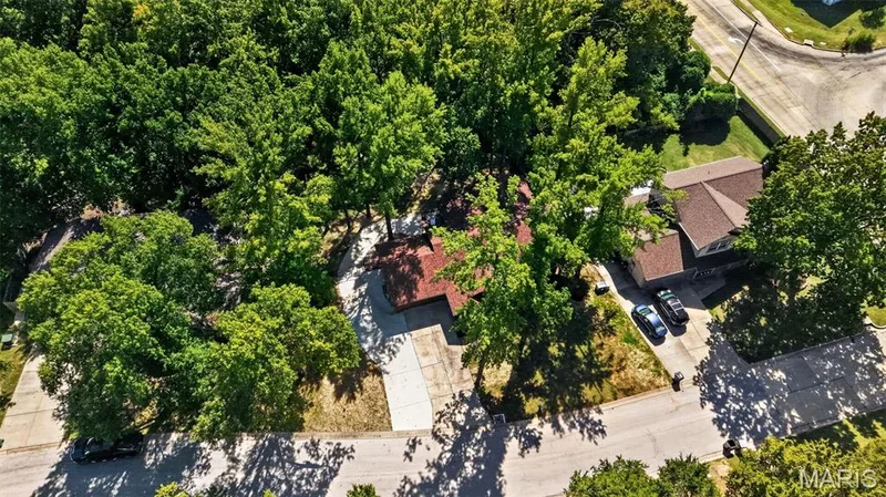 14 Cedarview Court, St Charles, MO 63303 — listing photo 42 of 49