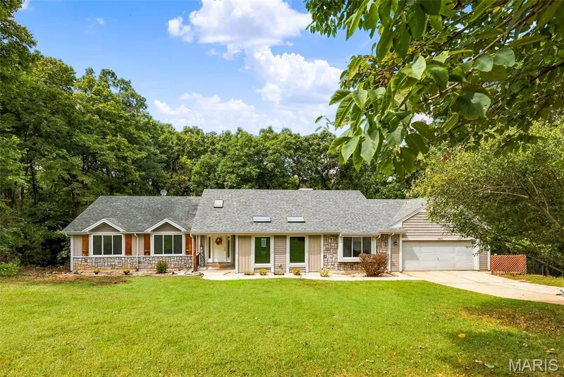 18409 Woodland Meadows Drive, Wildwood, MO β listing photo 1