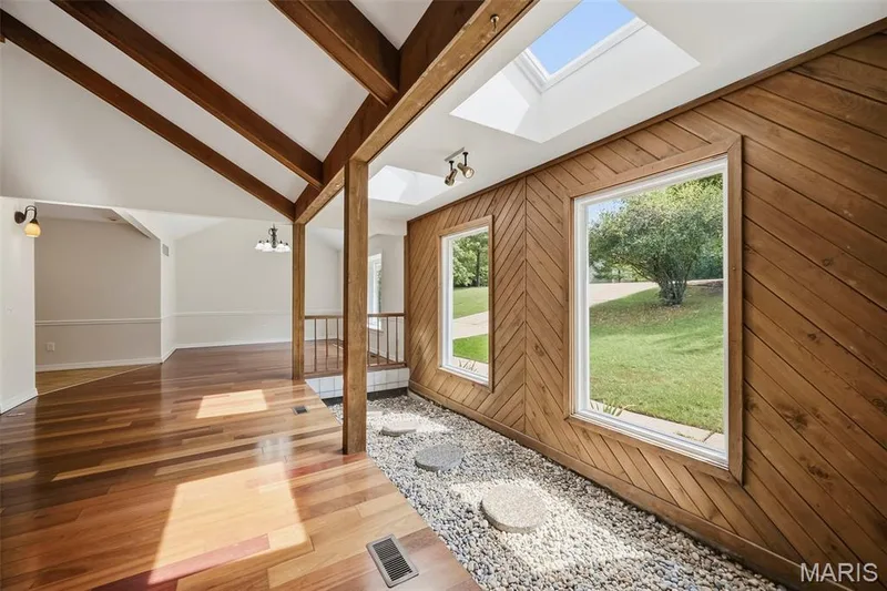 Spactacular atrium with skylights for all the natural light. — 18409 Woodland Meadows Drive, Wildwood, MO 63038