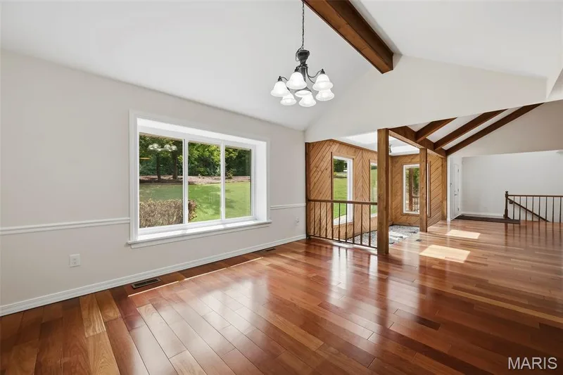 18409 Woodland Meadows Drive, Wildwood, MO 63038 — listing photo 13 of 59
