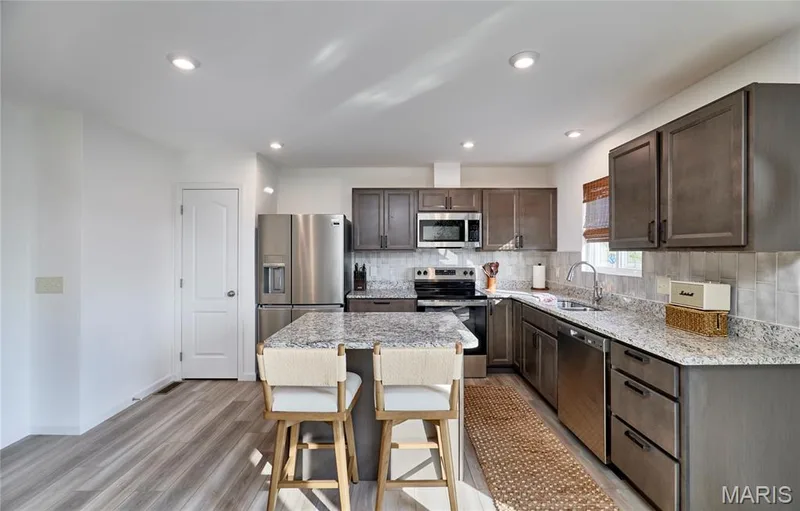 96 Mora Boulevard, O'Fallon, MO 63368 — listing photo 8 of 27