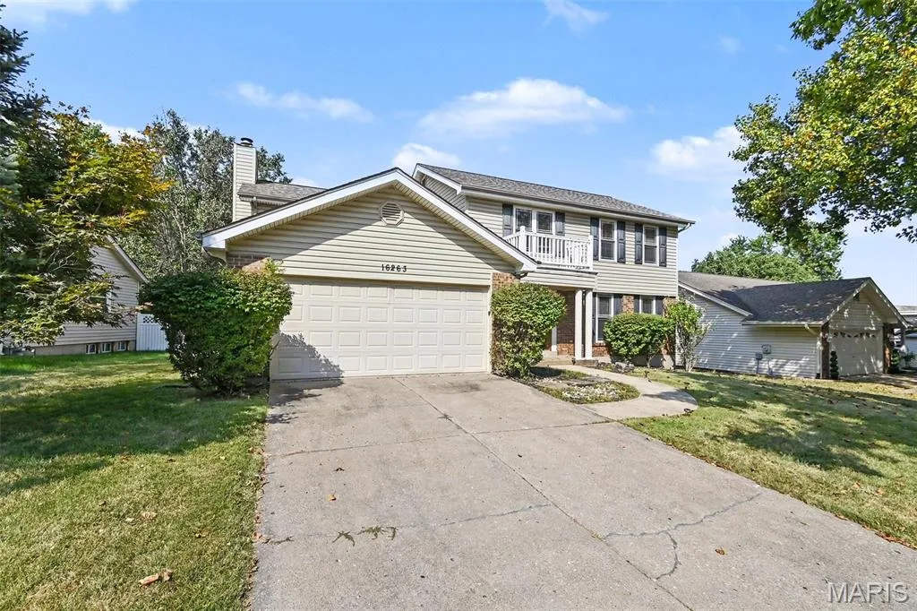 16263 Fullerton Meadows Drive, Wildwood, MO 63011 — listing photo 1 of 26