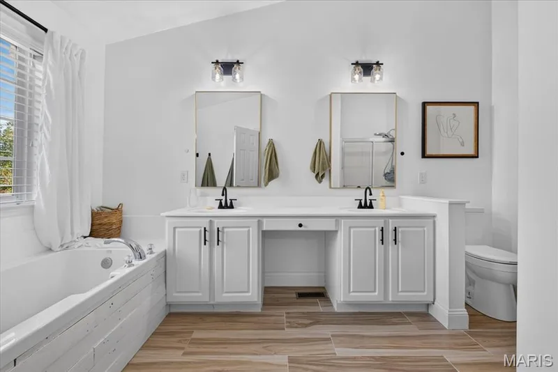 Primary Bath — 708 Brook Manor Court, Lake St. Louis, MO 63367
