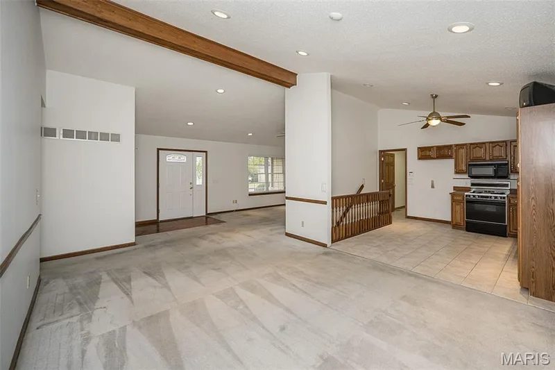 825 Colleen Drive, O'Fallon, MO 63366 — listing photo 2 of 38
