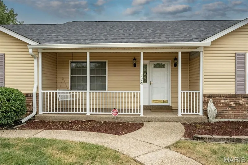 825 Colleen Drive, O'Fallon, MO 63366 — listing photo 8 of 38