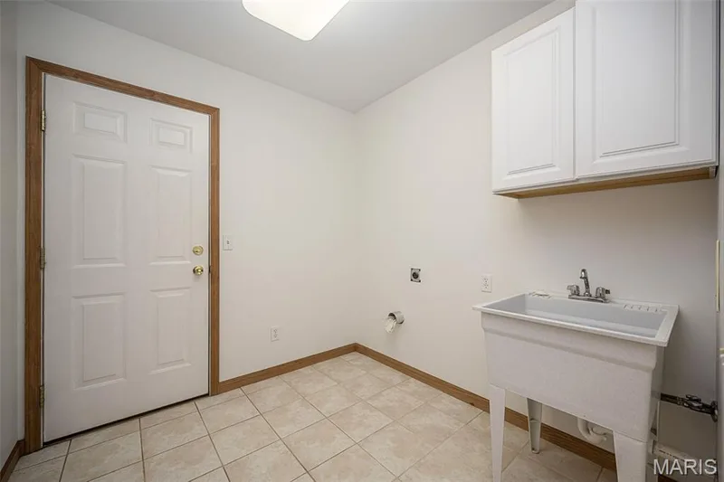 825 Colleen Drive, O'Fallon, MO 63366 — listing photo 12 of 38