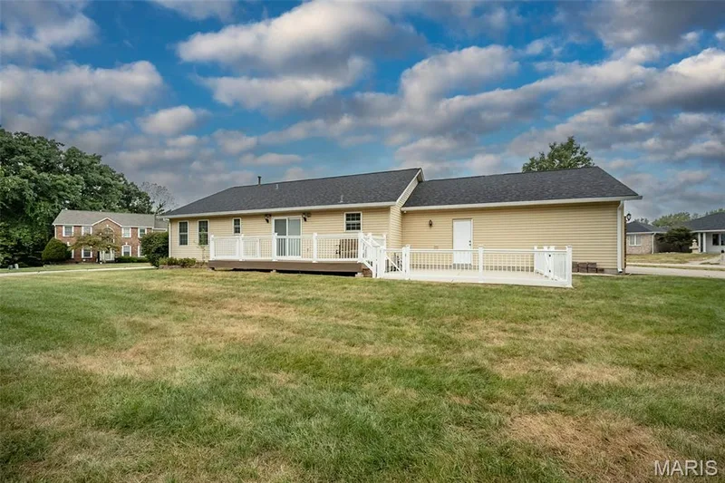 825 Colleen Drive, O'Fallon, MO 63366 — listing photo 35 of 38
