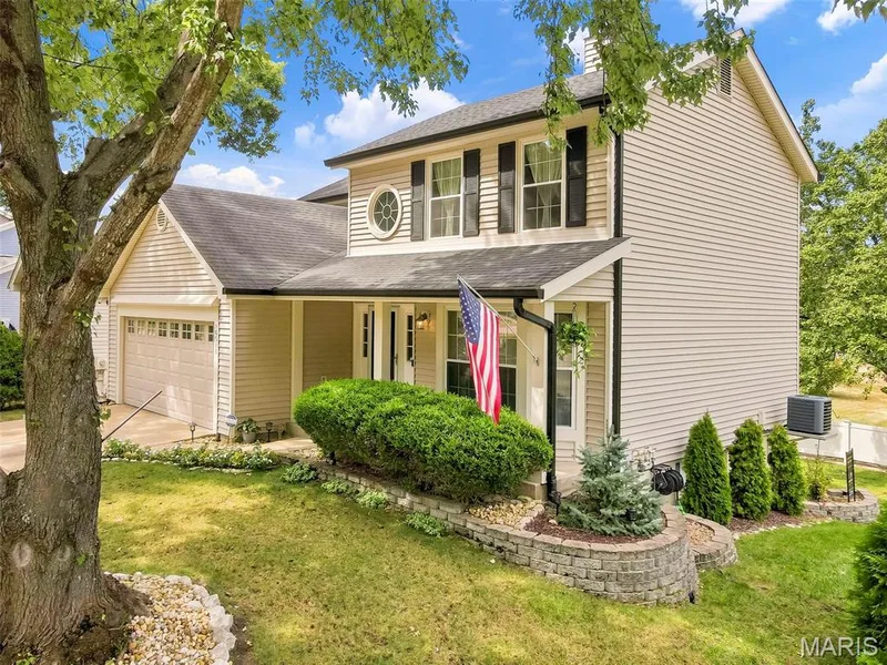 16511 Hunters Crossing Drive, Wildwood, MO 63040 — listing photo 3 of 76