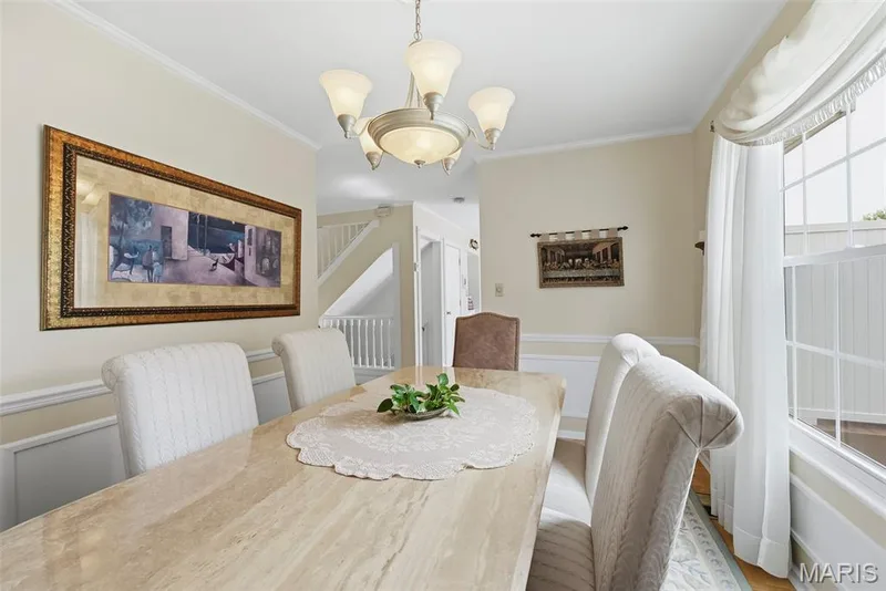 16511 Hunters Crossing Drive, Wildwood, MO 63040 — listing photo 12 of 76
