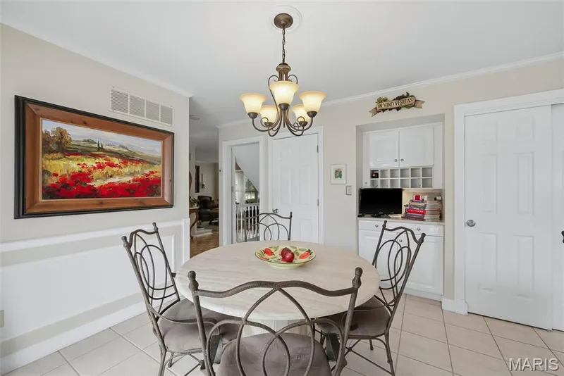 16511 Hunters Crossing Drive, Wildwood, MO 63040 — listing photo 15 of 76