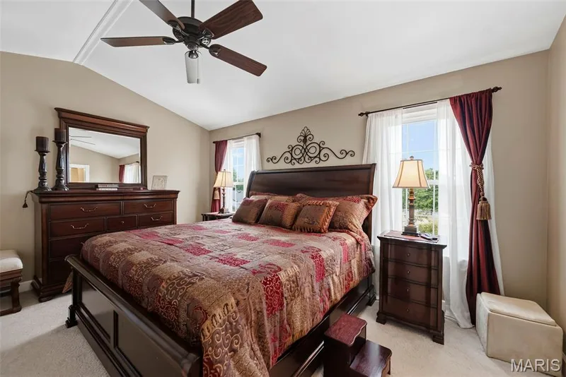 16511 Hunters Crossing Drive, Wildwood, MO 63040 — listing photo 27 of 76