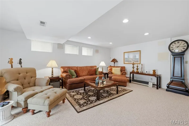 16511 Hunters Crossing Drive, Wildwood, MO 63040 — listing photo 40 of 76