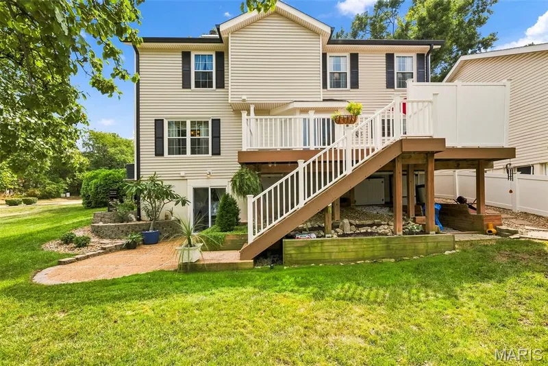 16511 Hunters Crossing Drive, Wildwood, MO 63040 — listing photo 58 of 76