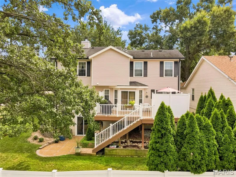 16511 Hunters Crossing Drive, Wildwood, MO 63040 — listing photo 63 of 76