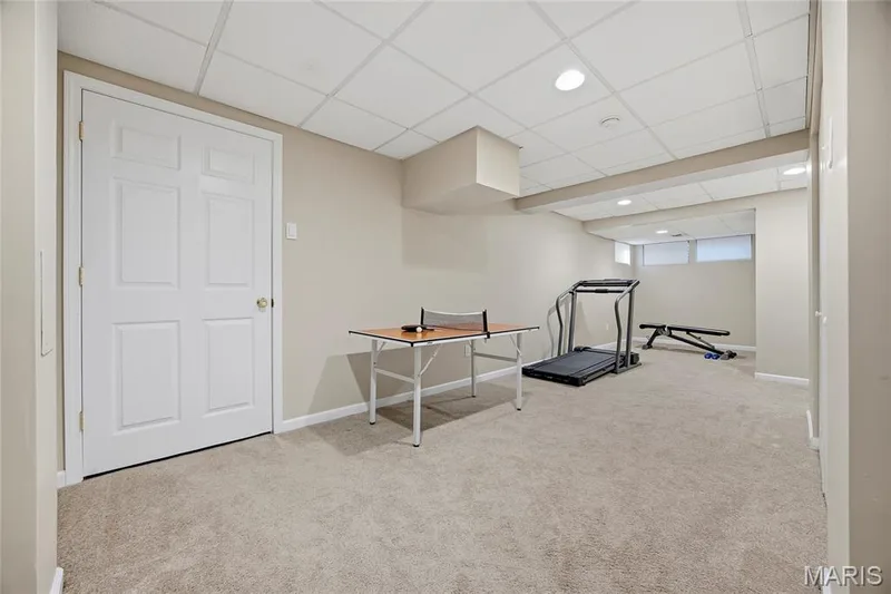 14300 Markham Lane, Chesterfield, MO 63017 — listing photo 25 of 37