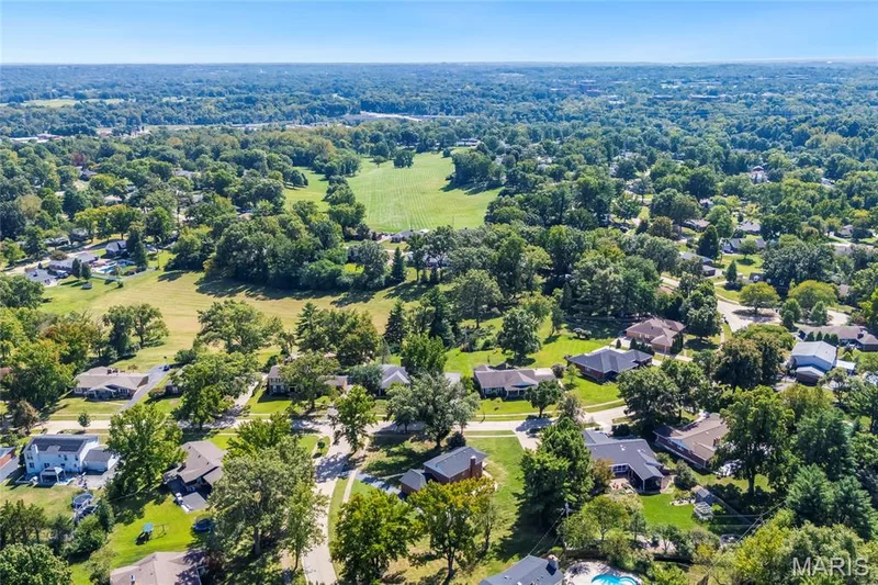 14300 Markham Lane, Chesterfield, MO 63017 — listing photo 36 of 37
