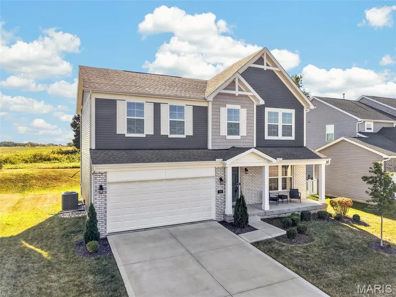 368 Cottage Grove Drive, Wentzville, MO 63385 — listing photo 2 of 28