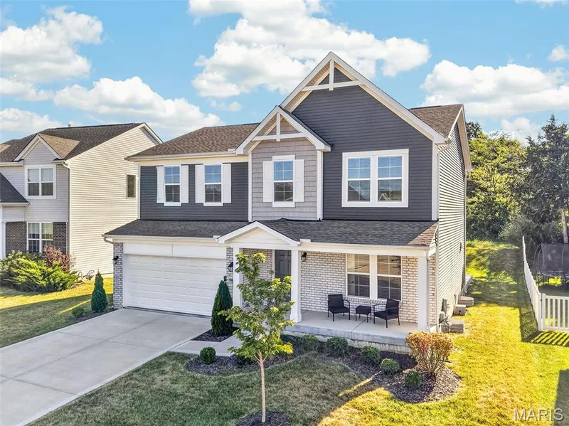 368 Cottage Grove Drive, Wentzville, MO 63385 — listing photo 3 of 28
