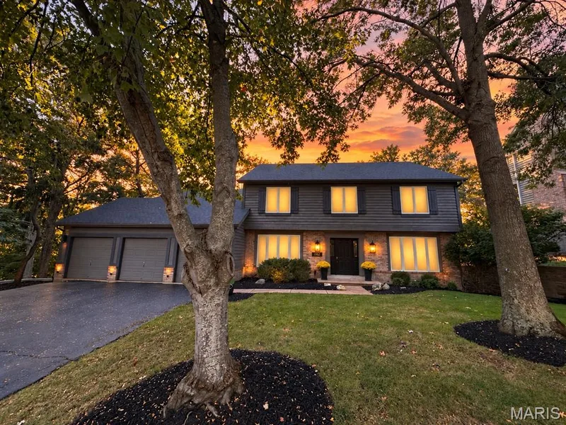 1952 Still Creek Pass, Wildwood, MO 63011 — listing photo 2 of 57