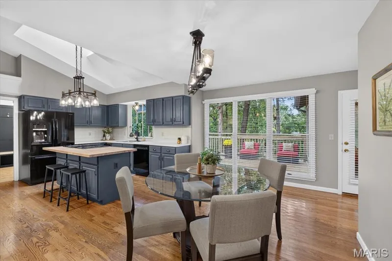 1952 Still Creek Pass, Wildwood, MO 63011 — listing photo 18 of 57