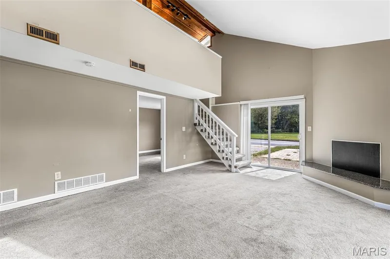 49 Marie Drive, St Charles, MO 63301 — listing photo 3 of 39