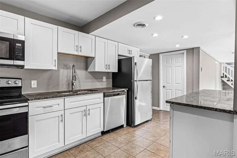 49 Marie Drive, St Charles, MO 63301 — listing photo 11 of 39