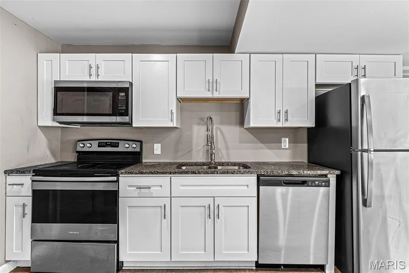 49 Marie Drive, St Charles, MO 63301 — listing photo 12 of 39