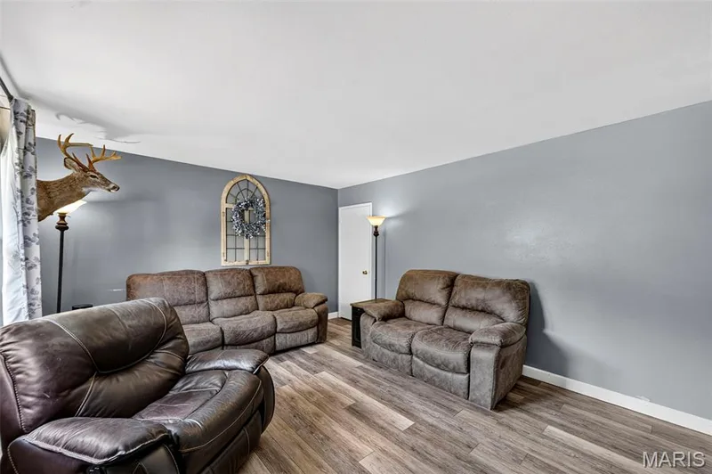 3405 Ipswich Lane, St Charles, MO 63301 — listing photo 5 of 22