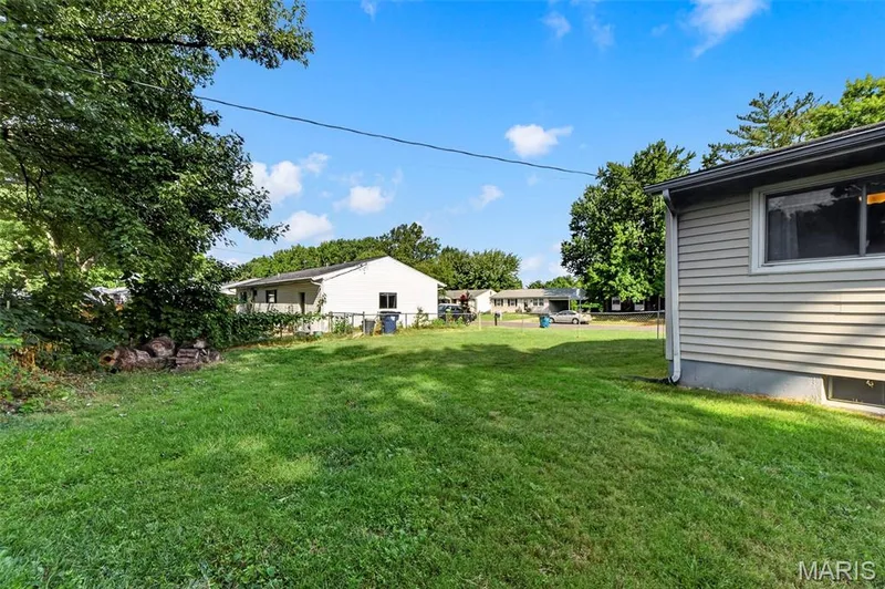 3405 Ipswich Lane, St Charles, MO 63301 — listing photo 12 of 22