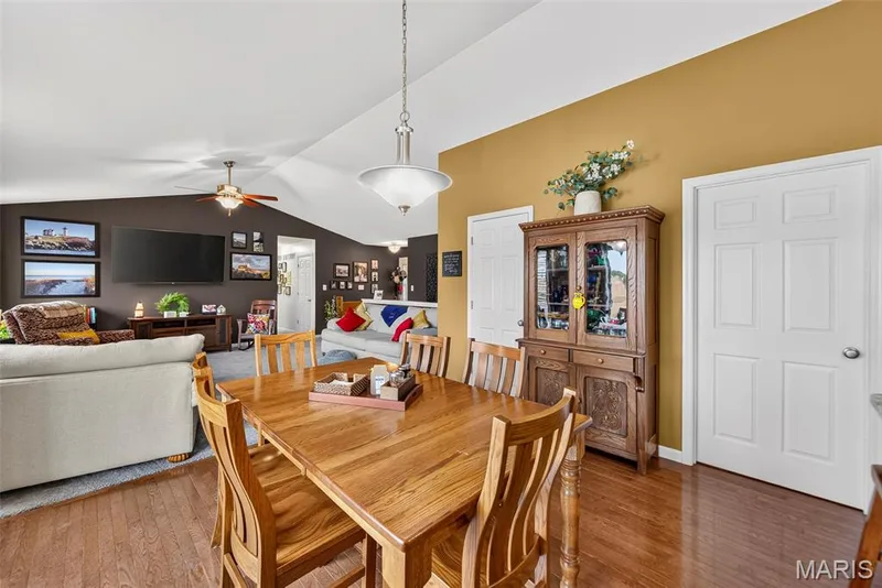 1516 Wainscott Drive, O'Fallon, MO 63366 — listing photo 12 of 49